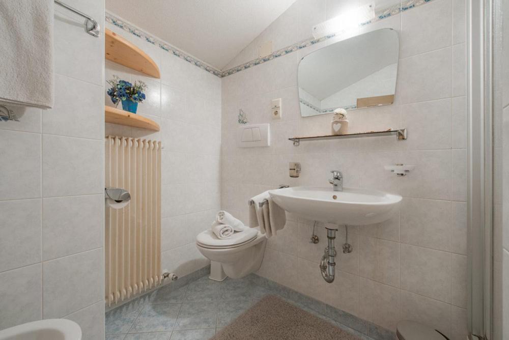 Kradorferhof Apartment Santa Maddalena in Casies Phòng bức ảnh