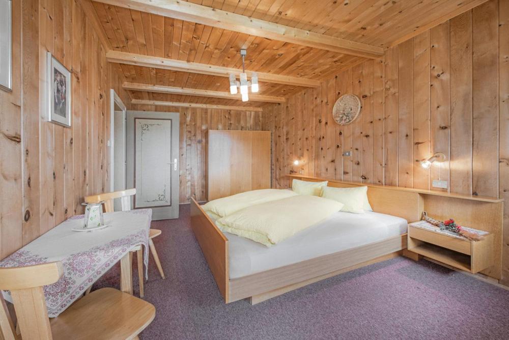 Kradorferhof Apartment Santa Maddalena in Casies Phòng bức ảnh