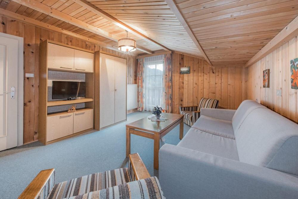 Kradorferhof Apartment Santa Maddalena in Casies Phòng bức ảnh